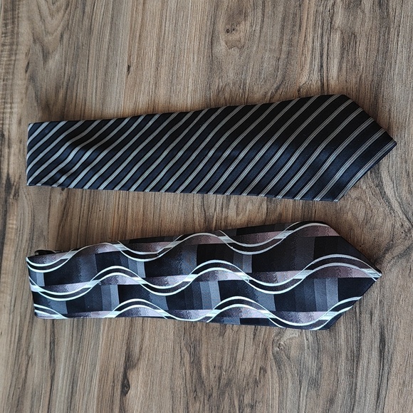 VGUC Pair of silk ties - Picture 1 of 11